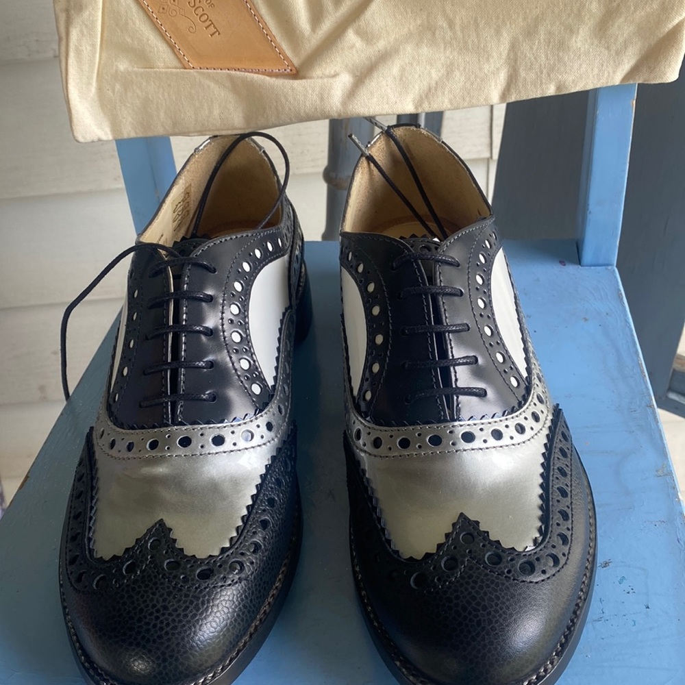 Angela Scott Womens  black Silver and white.